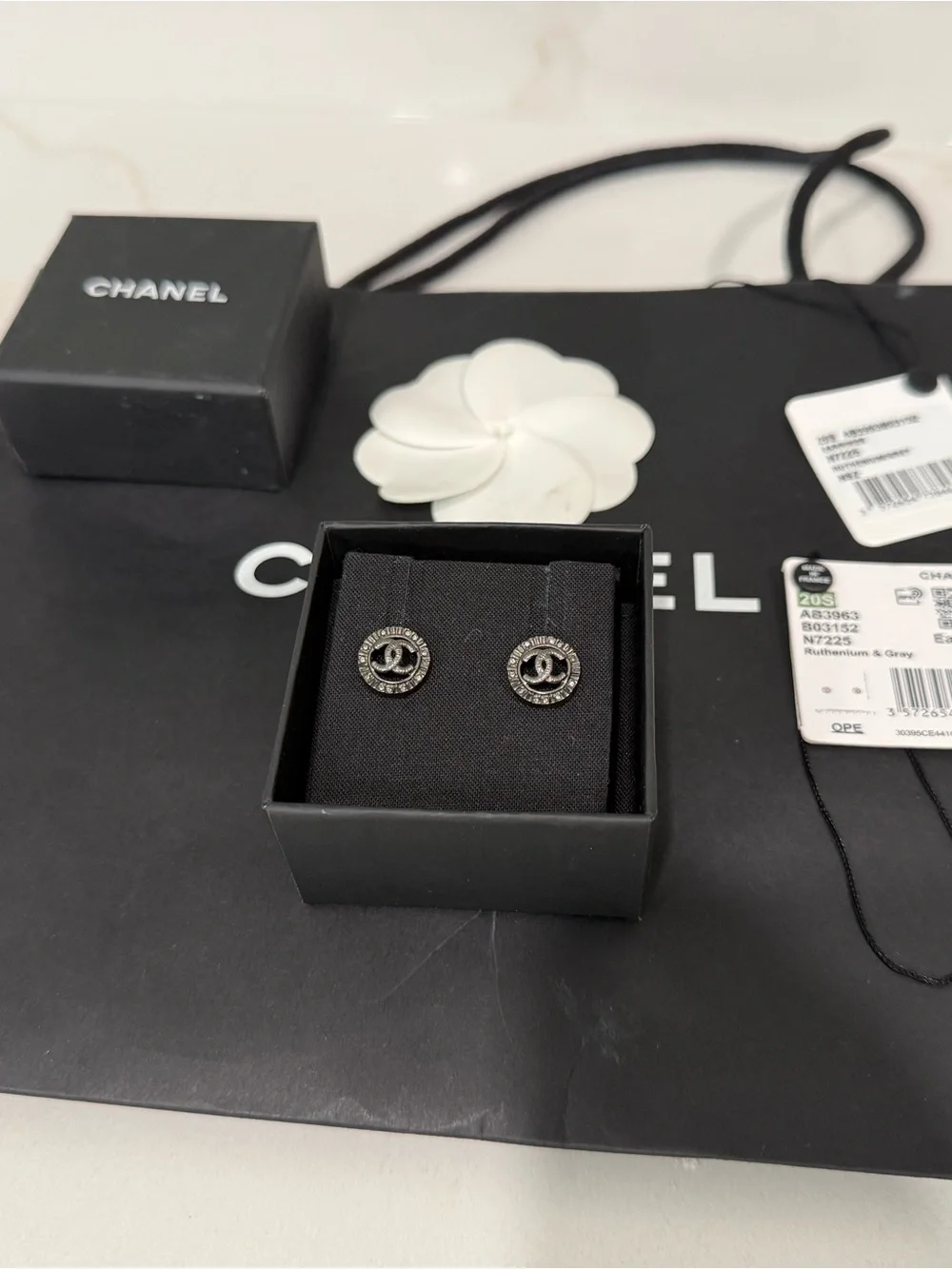 CHANEL authentic 20s